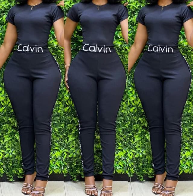 Calvin Klein ladies Two piece 